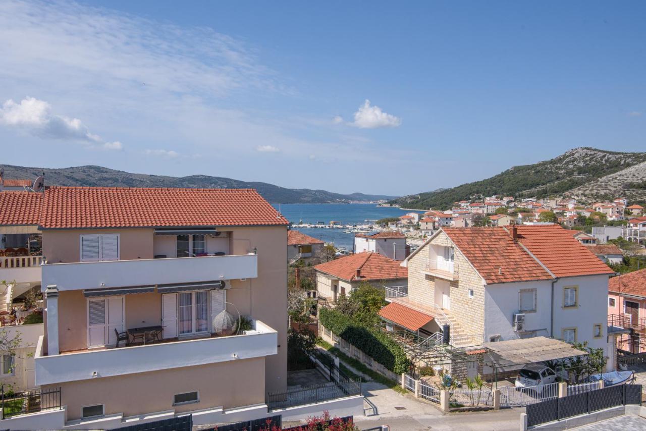 Villa Barbara & Zoran With Heated Swimming Pool Seget Vranjica Exterior photo
